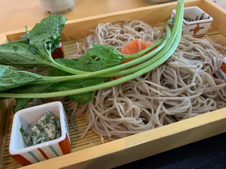 hoja de wasabi y soba